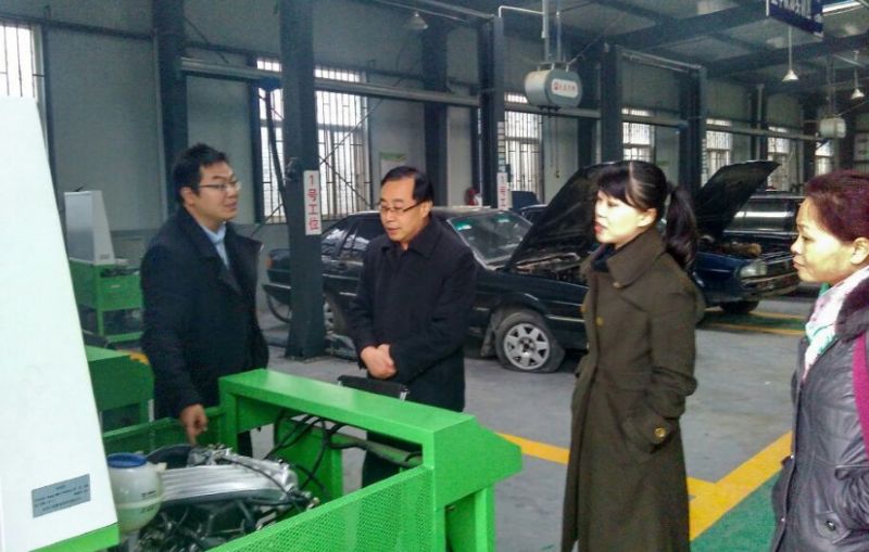 咸阳市科技局原局长张璞波调研指导